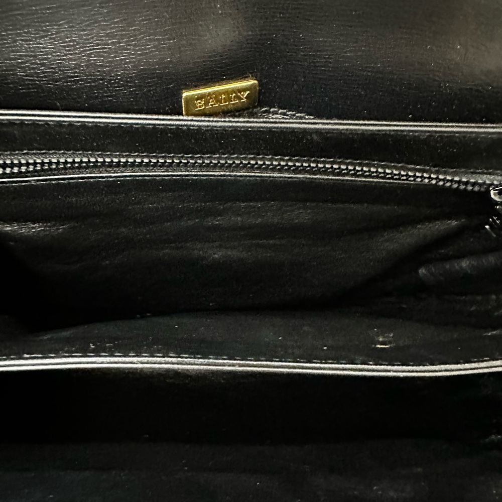 Vintage Bally Black Calfskin Top Handle Bag with Ring Hardware | 60s-70s - Picture 13 of 14